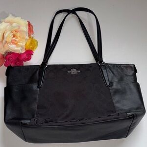 Coach Ava Tote in Signature 37231 COACH AVA TOTE IN OUTLINE SIGNATURE